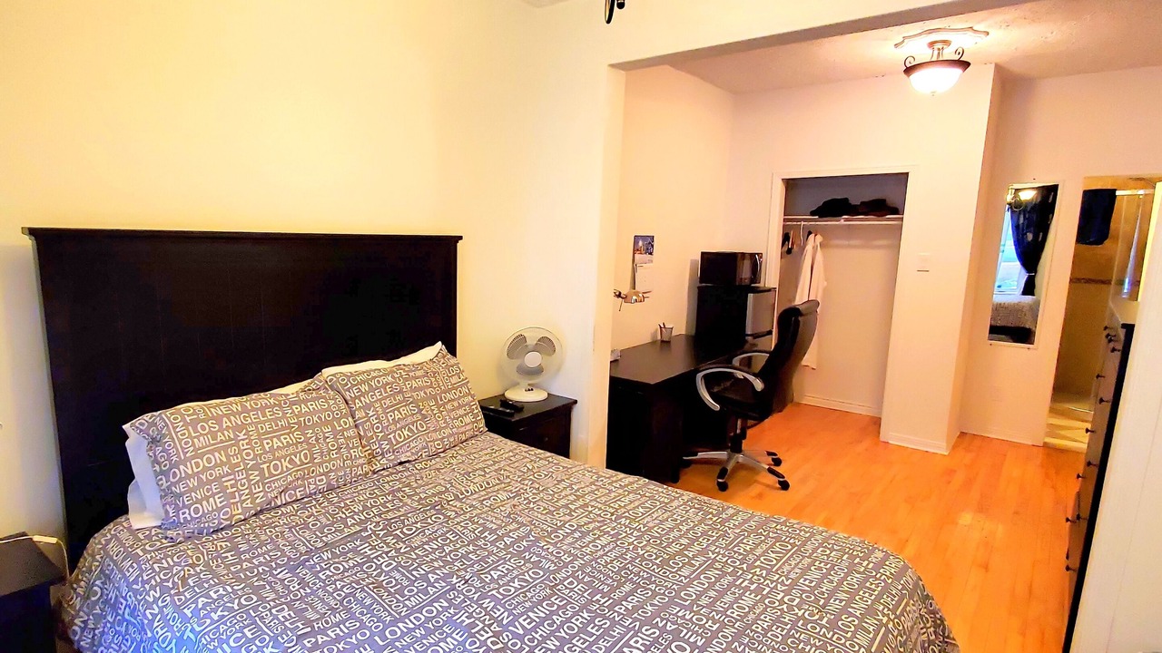 Photo of Bedroom in Hochelaga-Maisonneuve