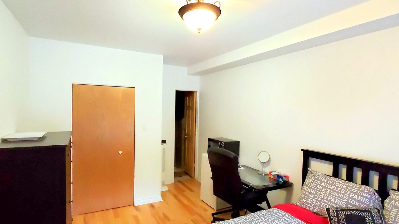 Photo of Bedroom in Hochelaga-Maisonneuve