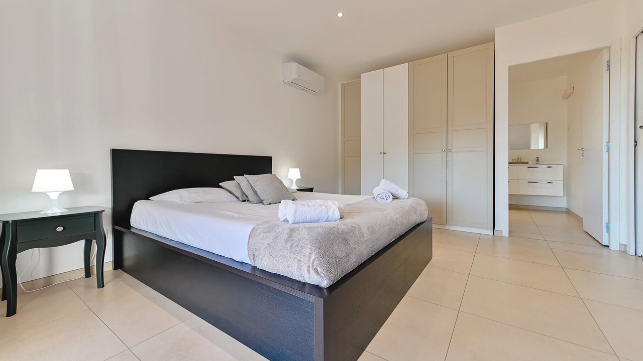 Photo of Others in Cauro