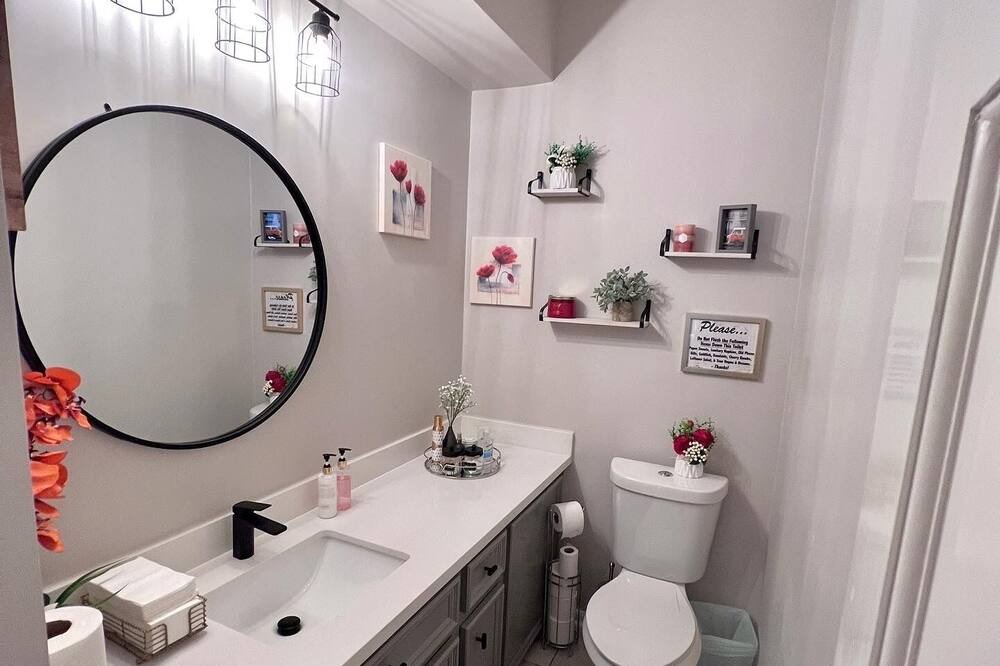 Photo of Bedroom in Pecan Grove