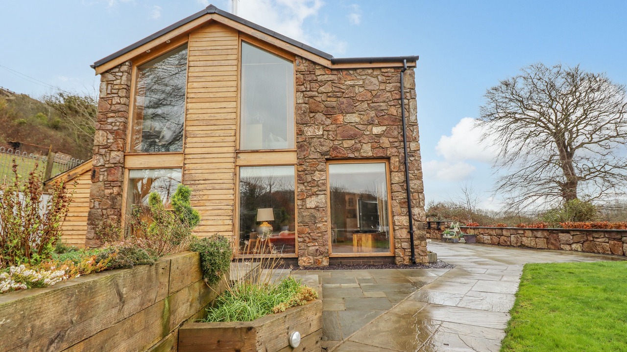 Photo of Others in Llysfaen