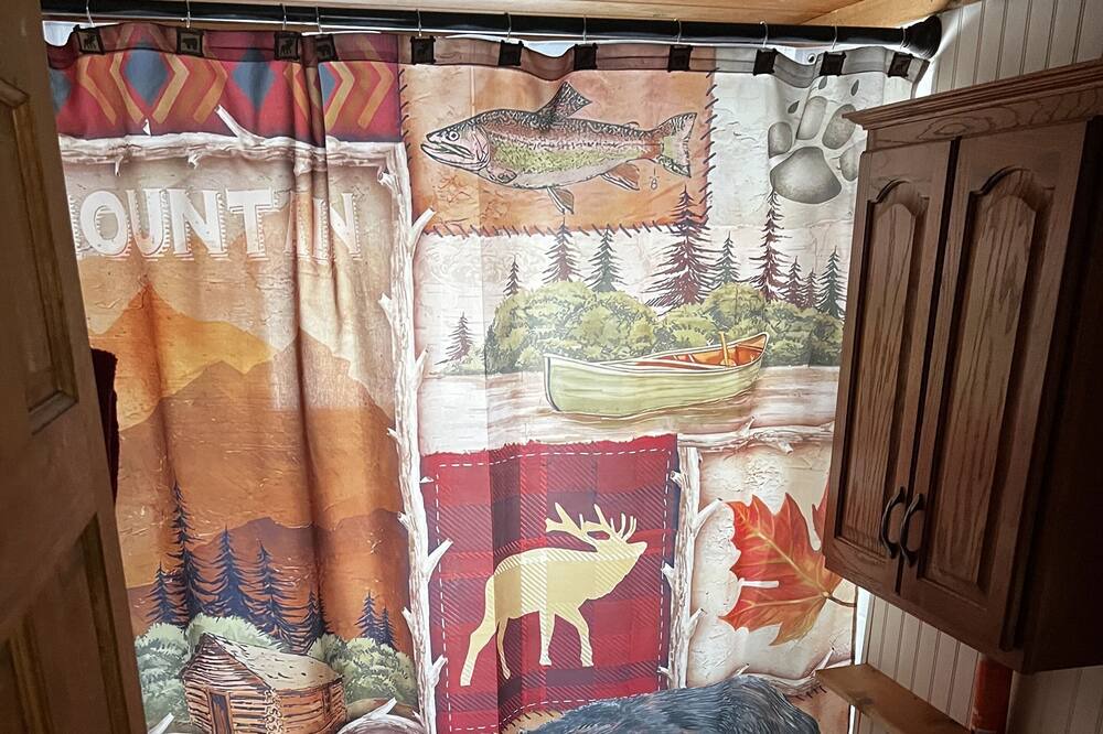 Photo of Bathroom in Boonville