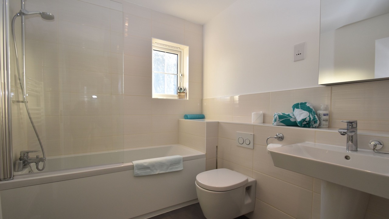 Photo of Bathroom in Camber
