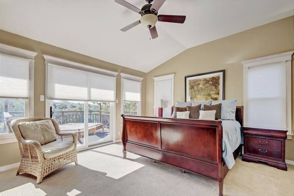Photo of Bedroom in Volente