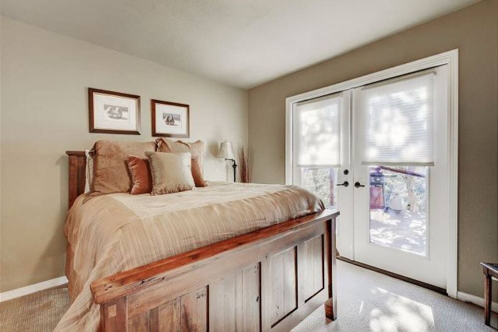 Photo of Bedroom in Volente