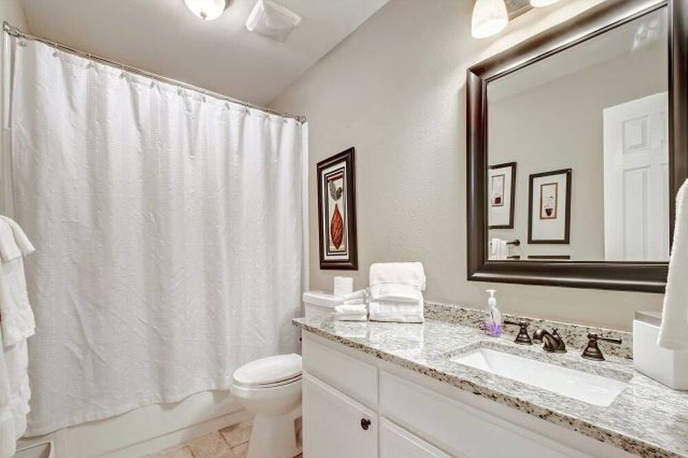 Photo of Bathroom in Volente