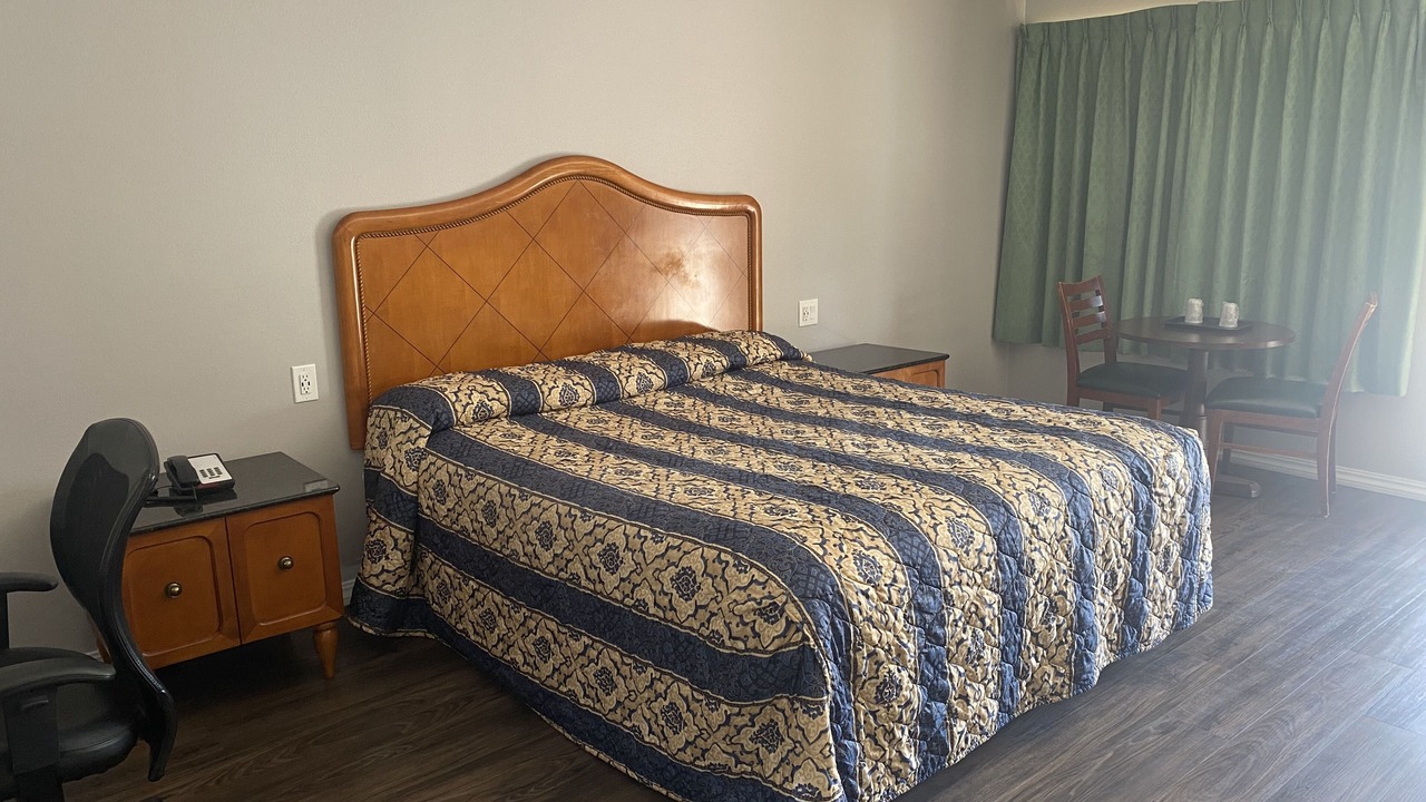 Photo of Bedroom in Pleasant Hill