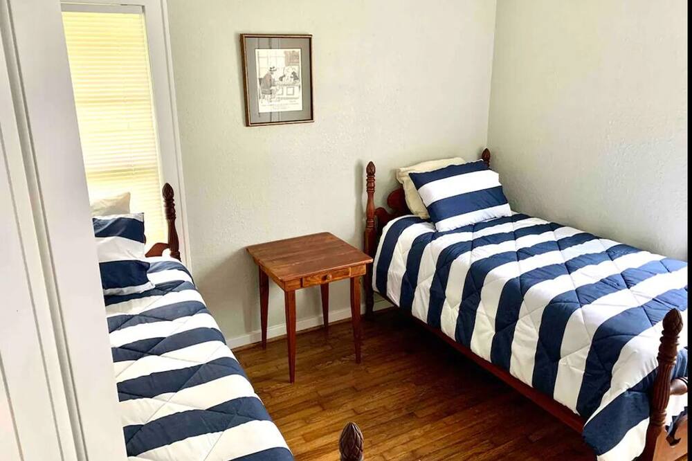 Photo of Bedroom in Texas City