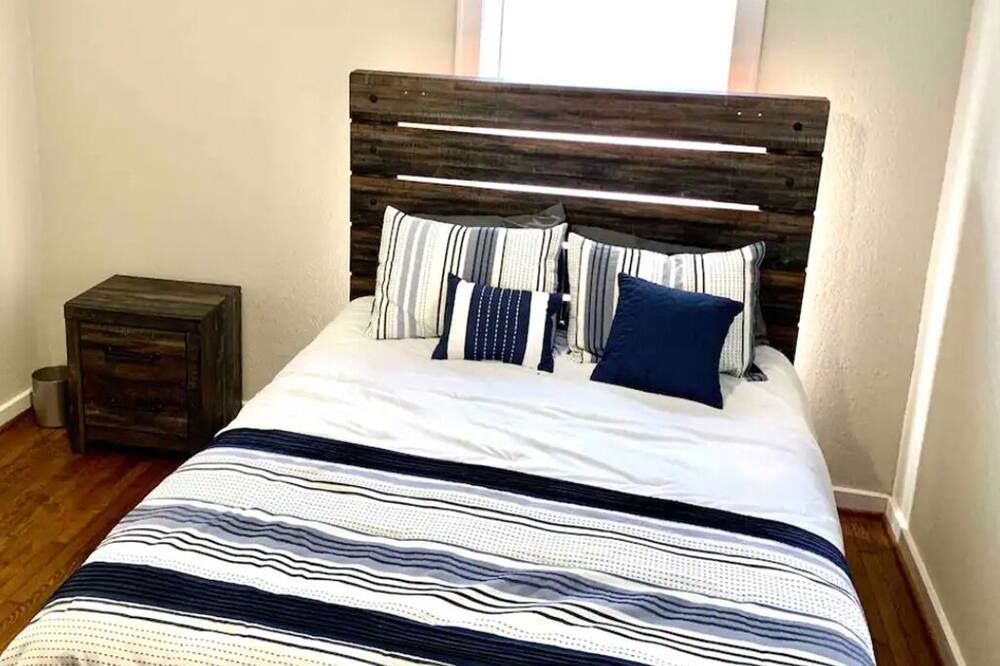 Photo of Bedroom in Texas City