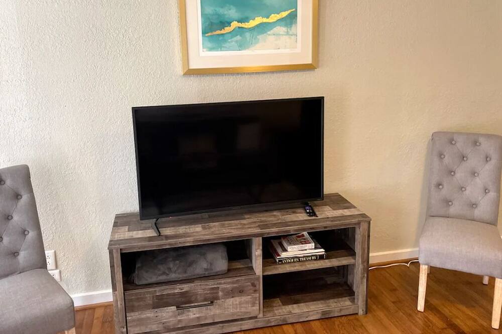 Photo of Livingroom in Texas City