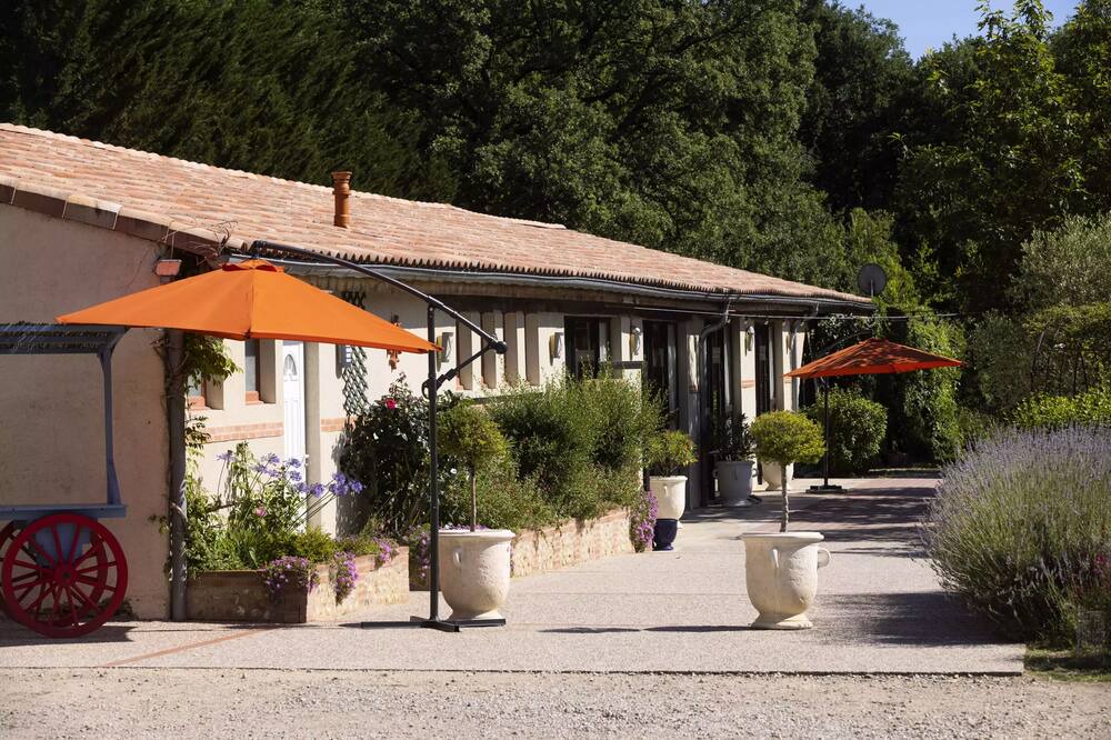 Photo of Outdoor in Servies