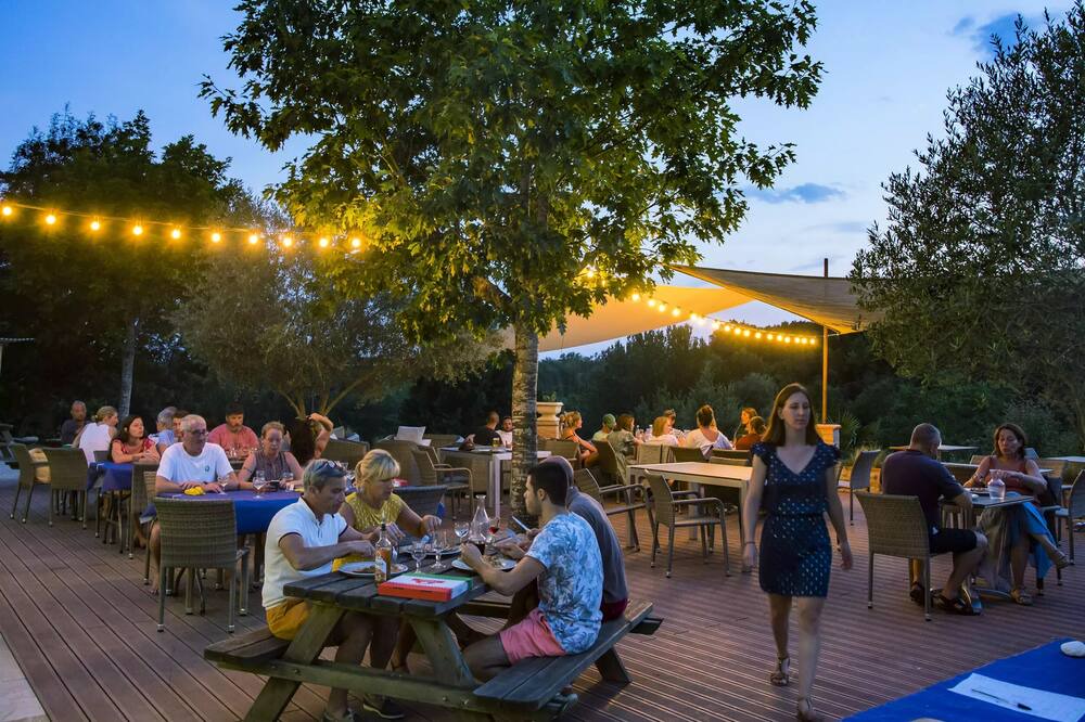 Photo of Outdoor in Servies