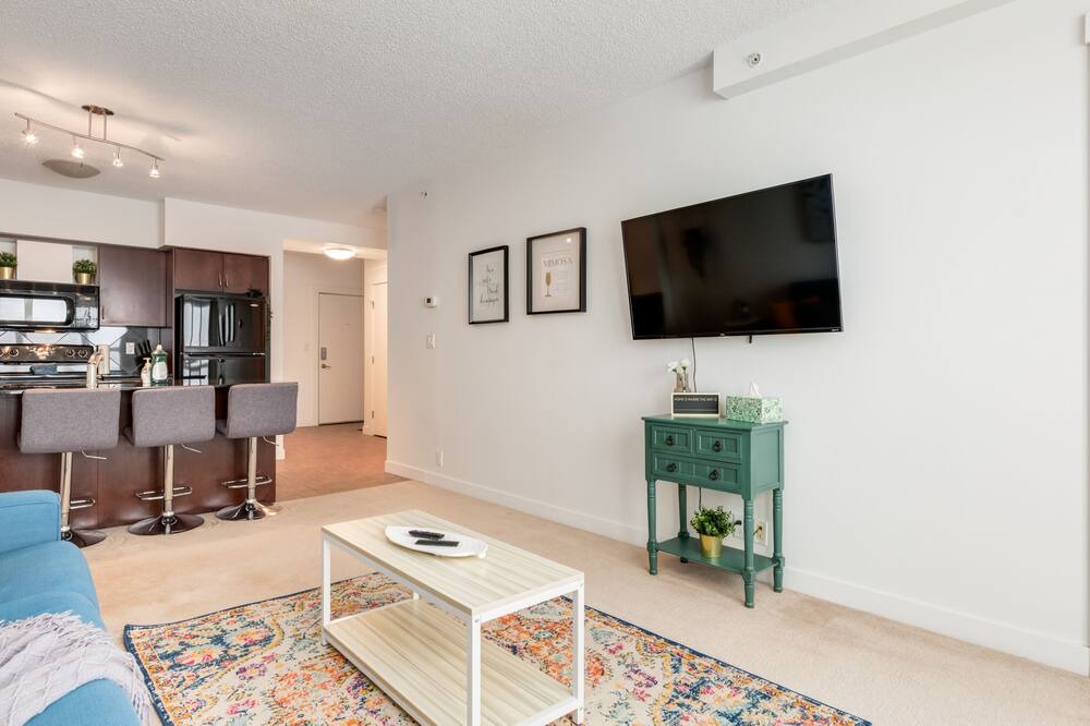 Photo of Livingroom in Haysboro