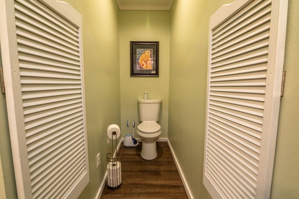 Photo of Bathroom in Pittsburg