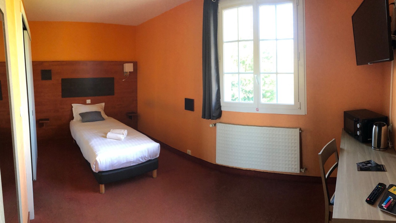 Photo of Bedroom in Machecoul