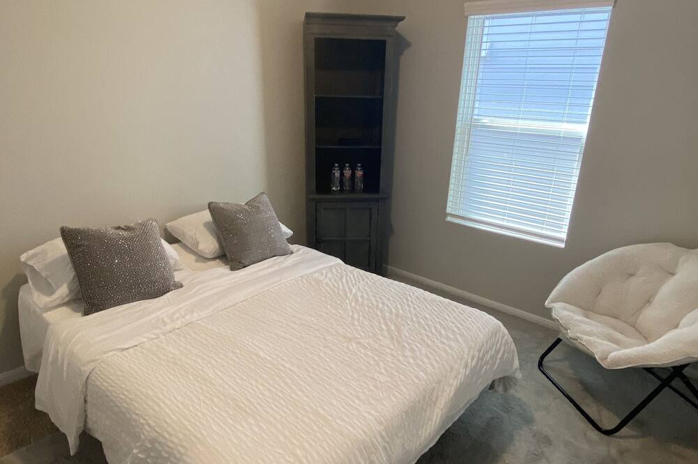 Photo of Bedroom in Hutto