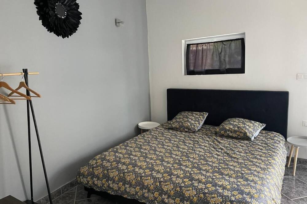 Photo of Bedroom in Roujan