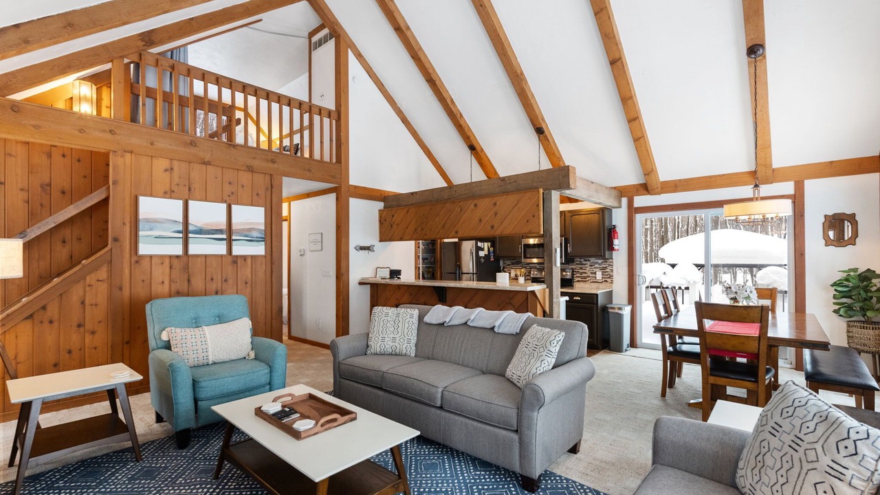 Photo of Livingroom in Harbor Springs