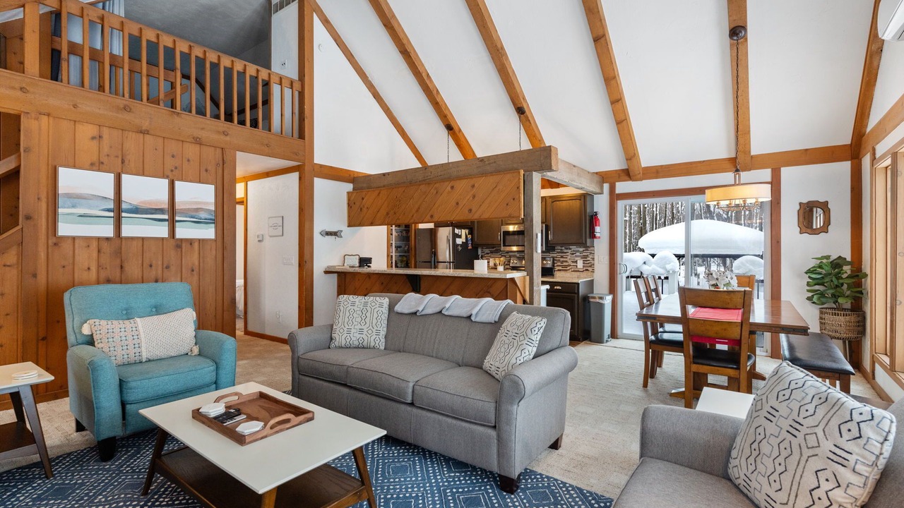 Photo of Livingroom in Harbor Springs