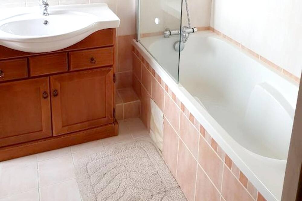 Photo of Bathroom in Albi