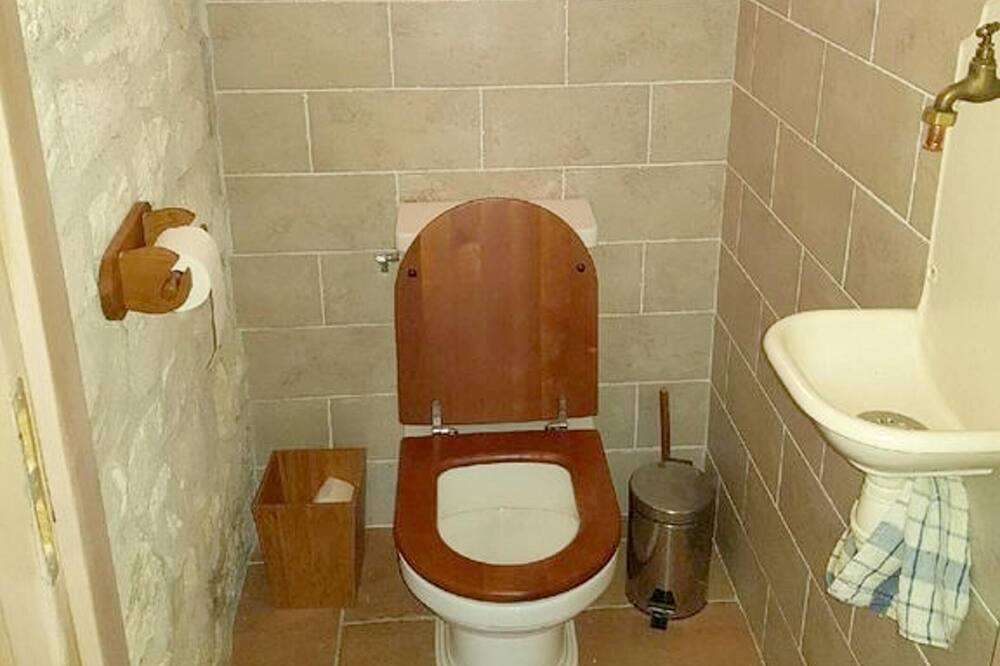 Photo of Bathroom in Albi