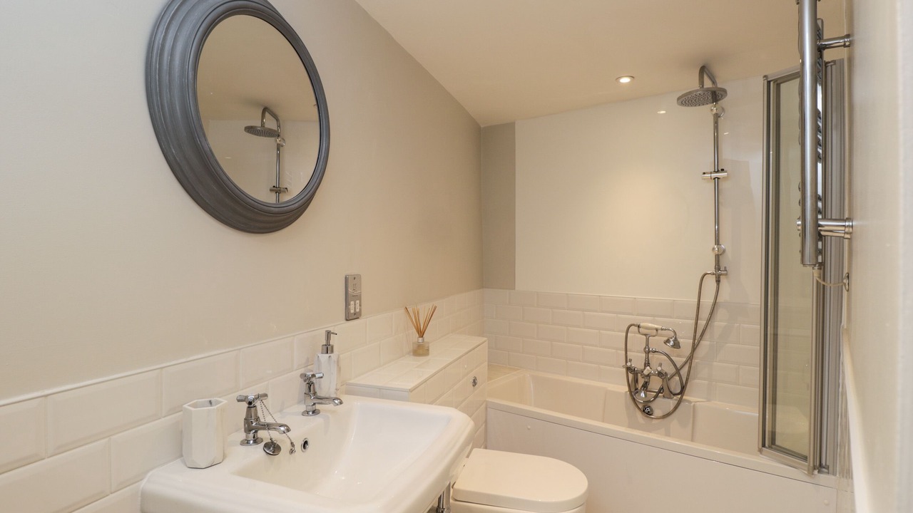 Photo of Bathroom in Northleach