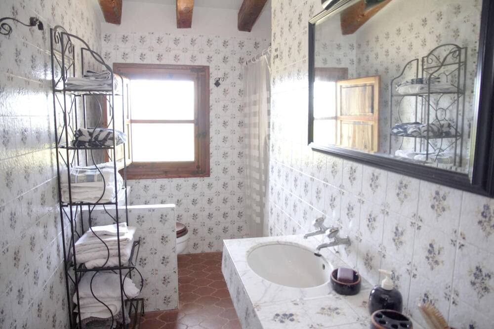 Photo of Bathroom in Vall d'Alba