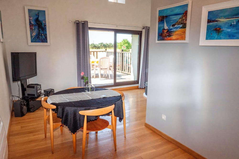 Photo of Livingroom in Andouque
