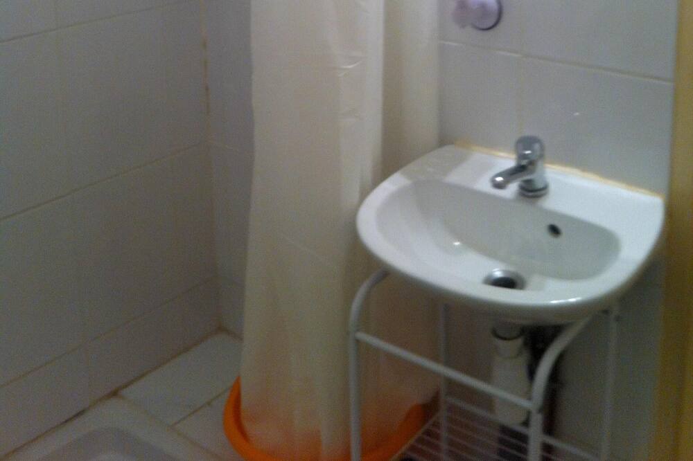 Photo of Bathroom in Rennes-les-Bains