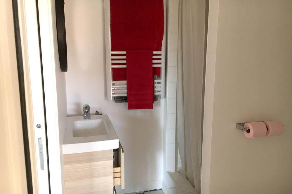 Photo of Bathroom in Saint-Andre-des-Eaux