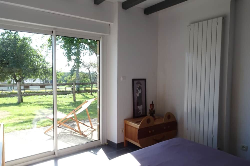 Photo of Others in Saint-Ovin