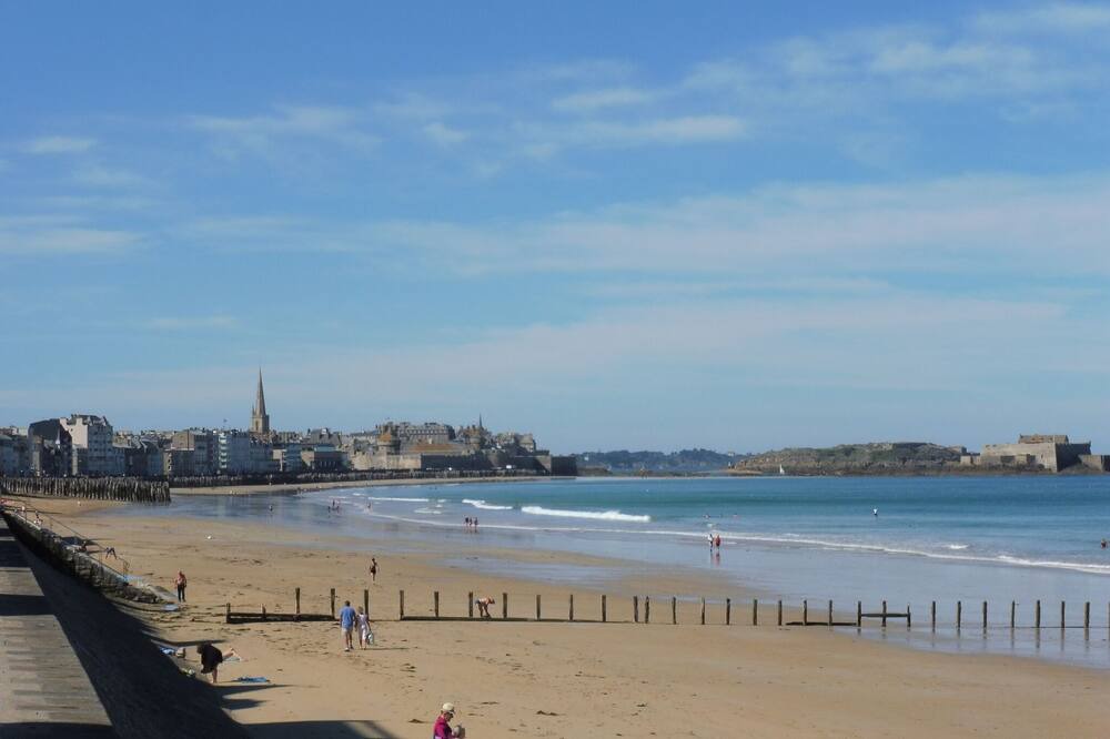 Photo of Others in Saint-Ovin