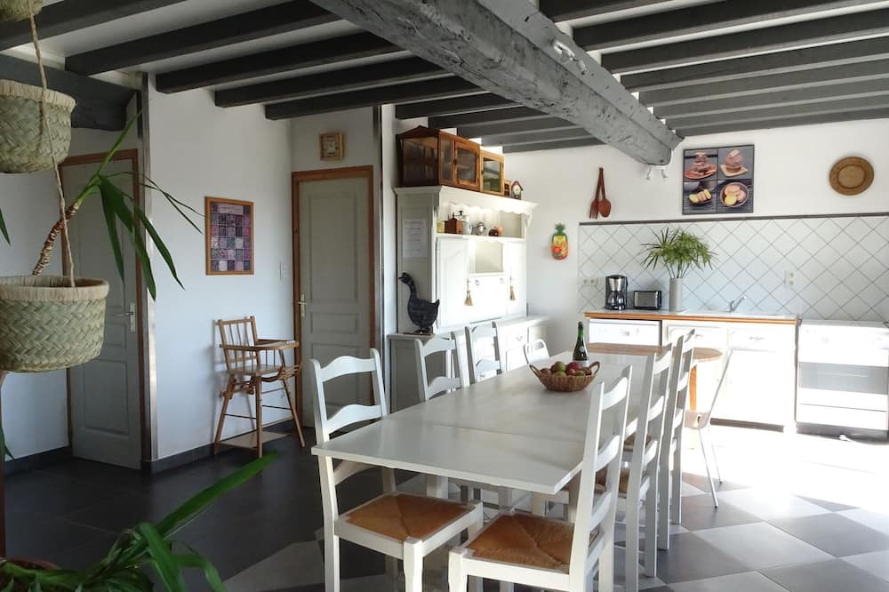 Photo of Others in Saint-Ovin