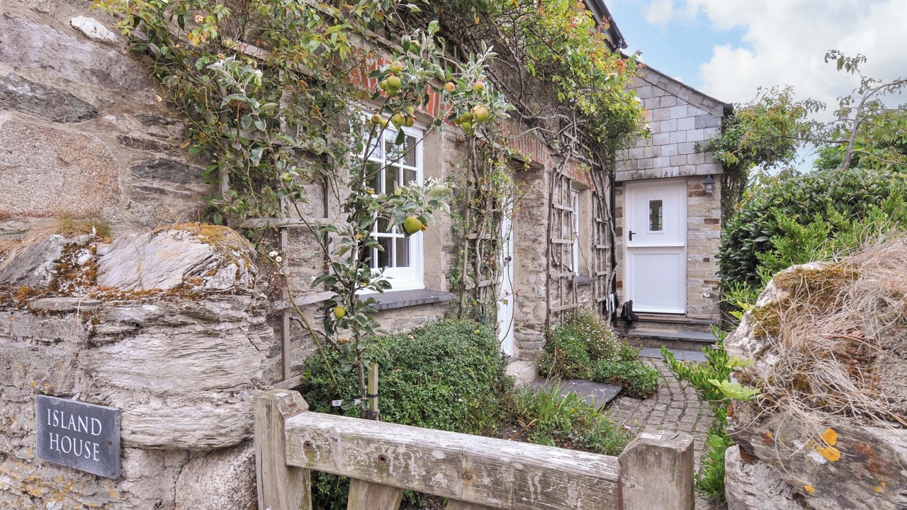 Photo of Outdoor in Golant