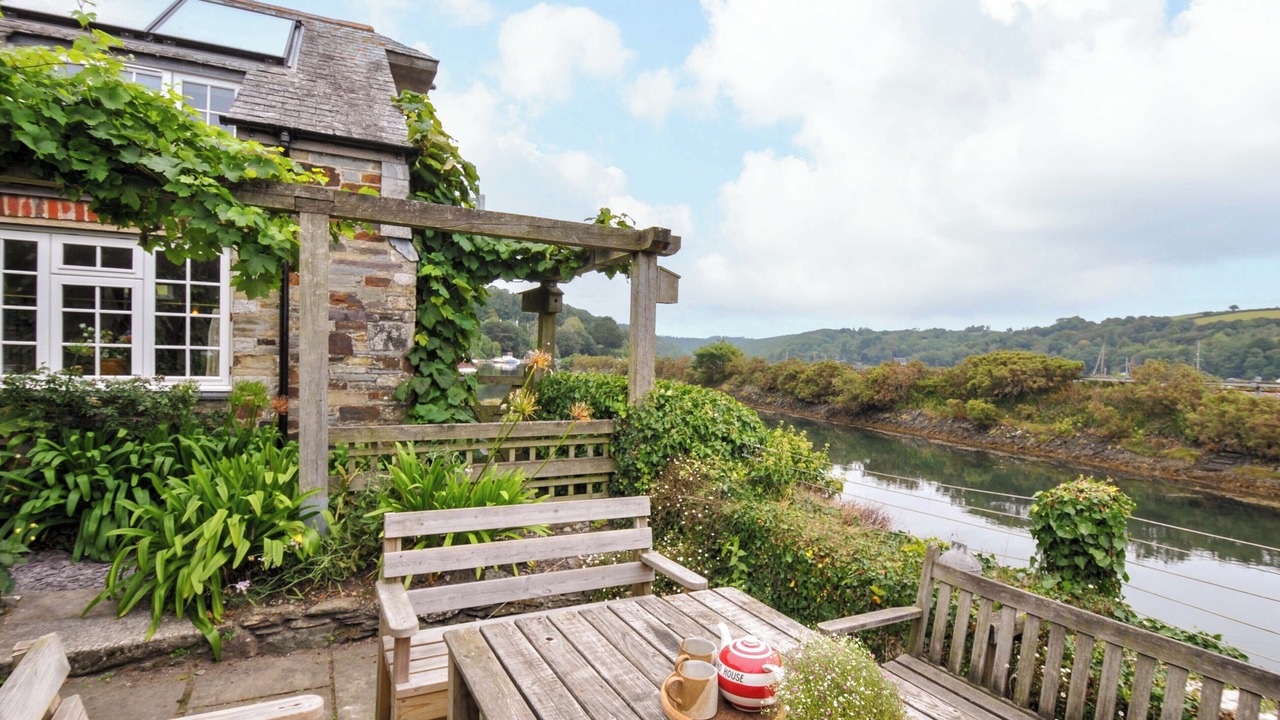 Photo of Patio Balcony in Golant