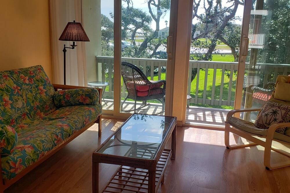 Photo of Patio Balcony in Sailhouse