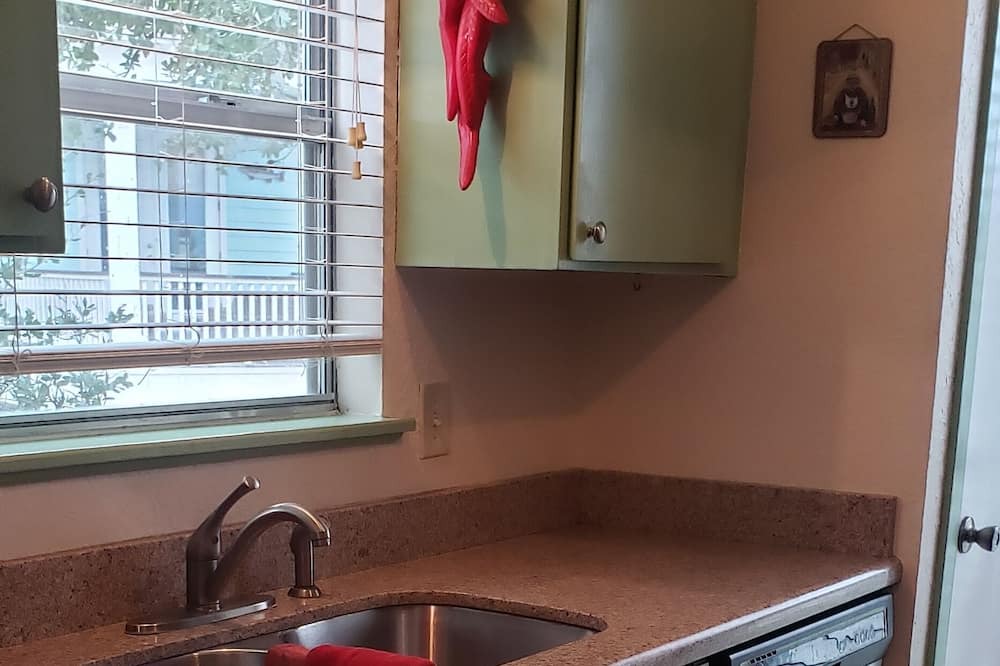 Photo of Kitchen in Sailhouse