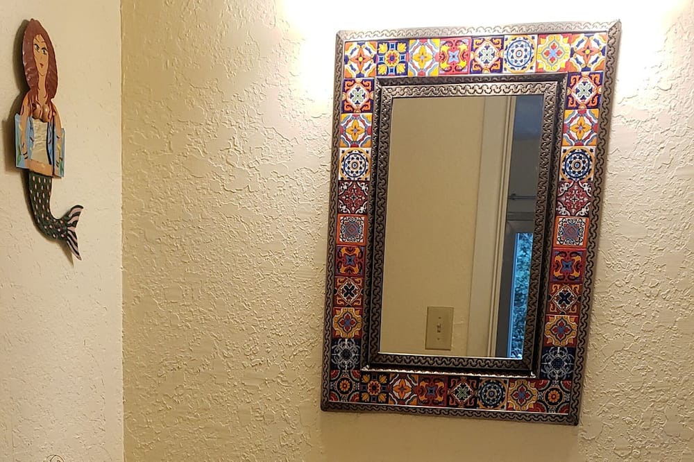 Photo of Bathroom in Sailhouse