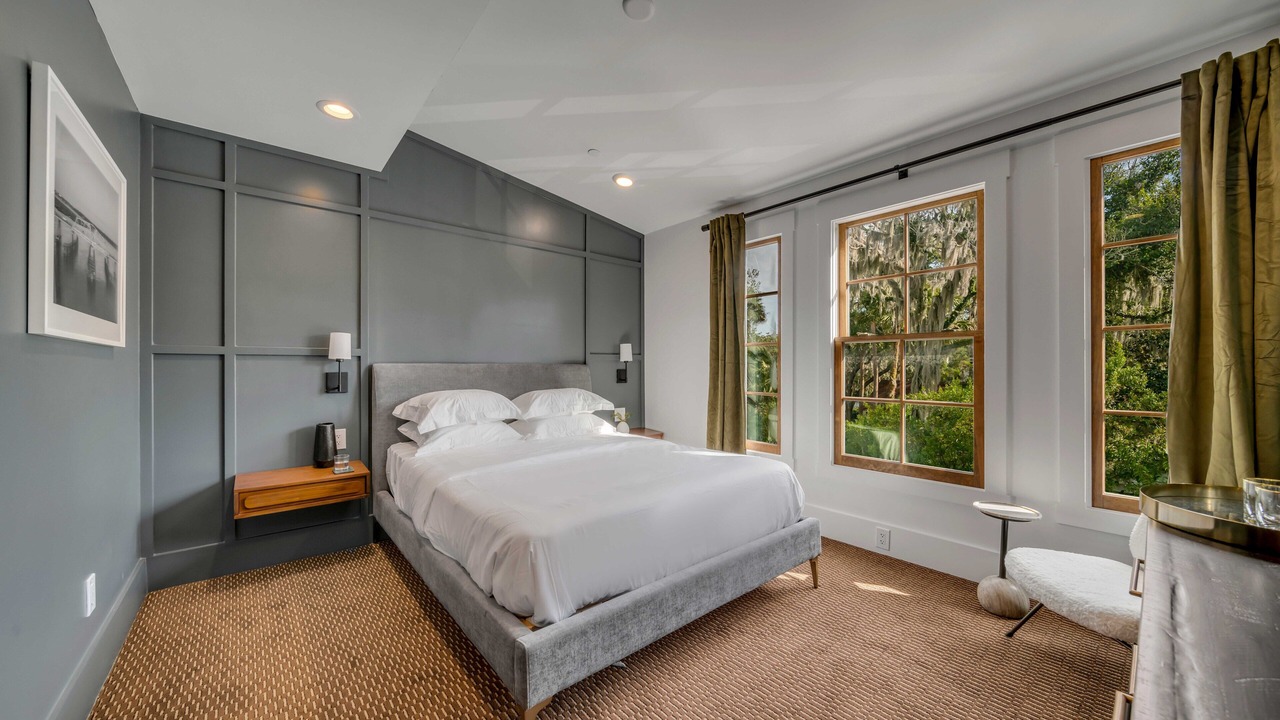 Photo of Bedroom in The Point