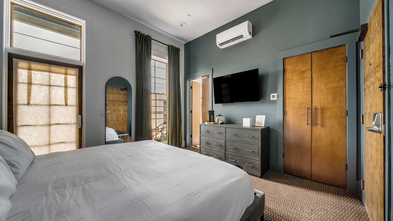 Photo of Bedroom in The Point