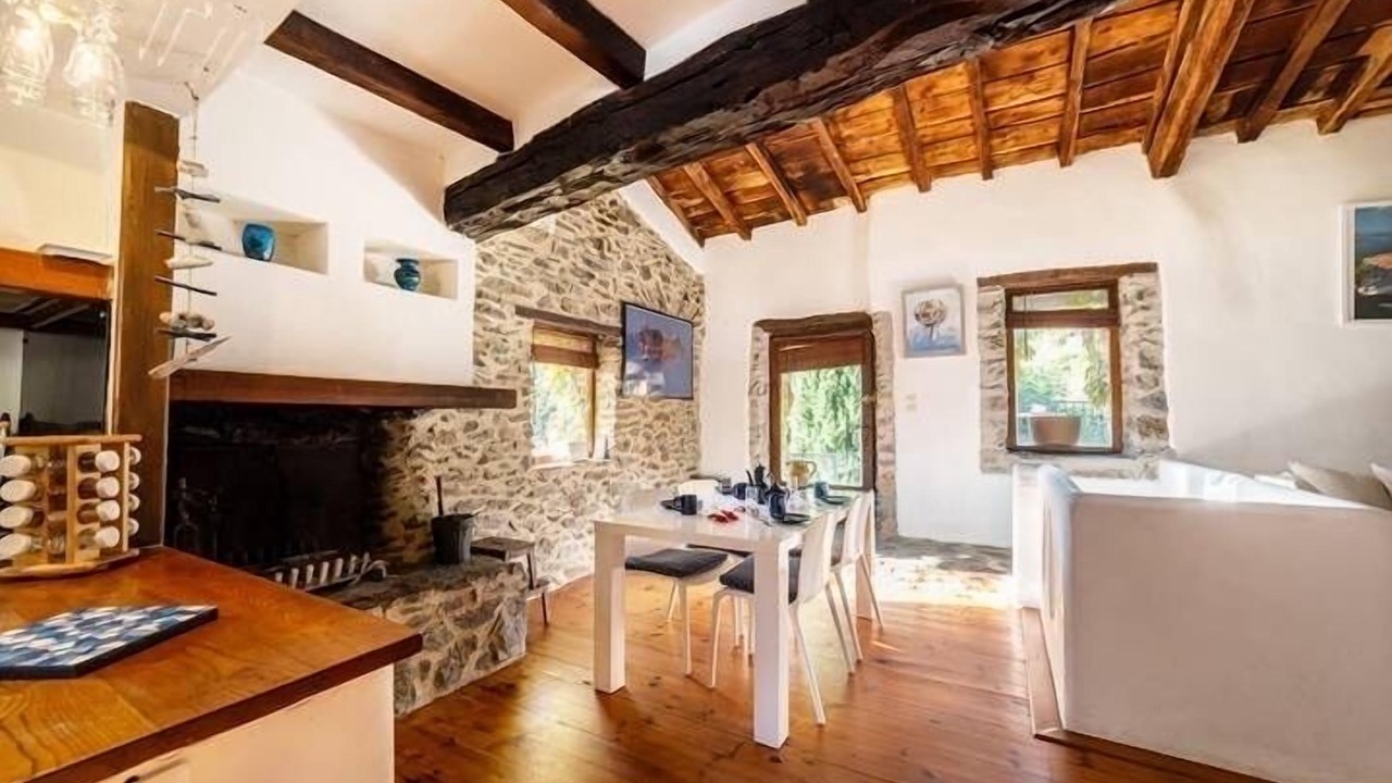 Photo of Kitchen in Montferrer