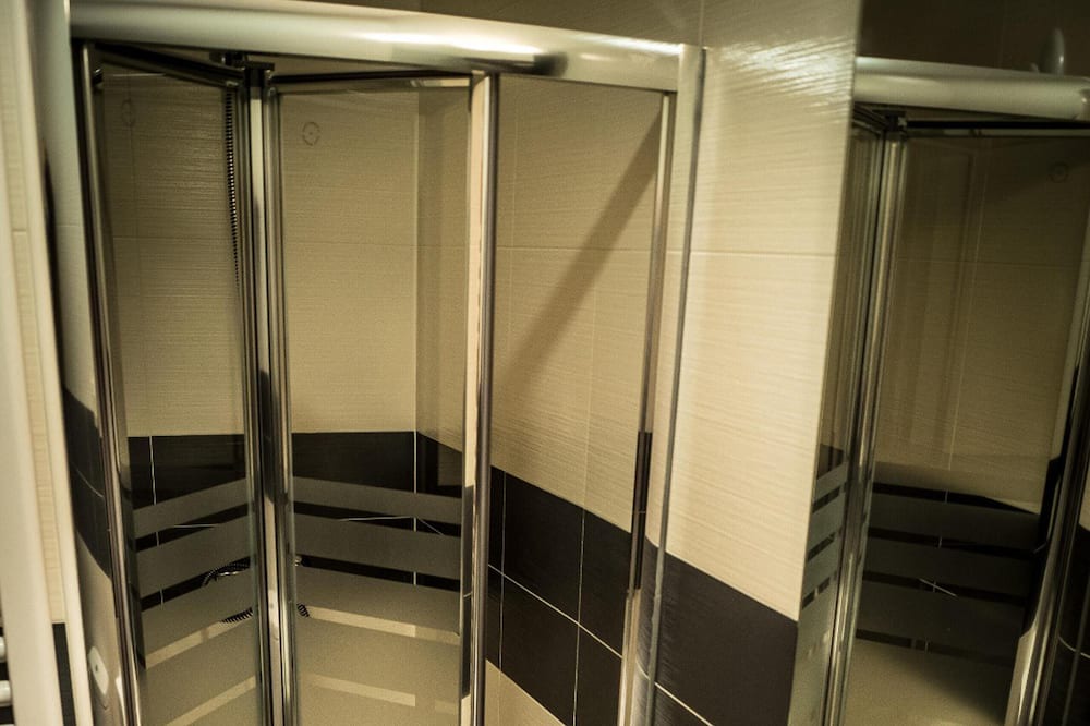 Photo of Bathroom in San Bartolome de Pinares