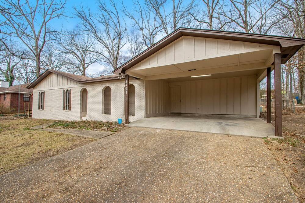Photo of Outdoor in Benton