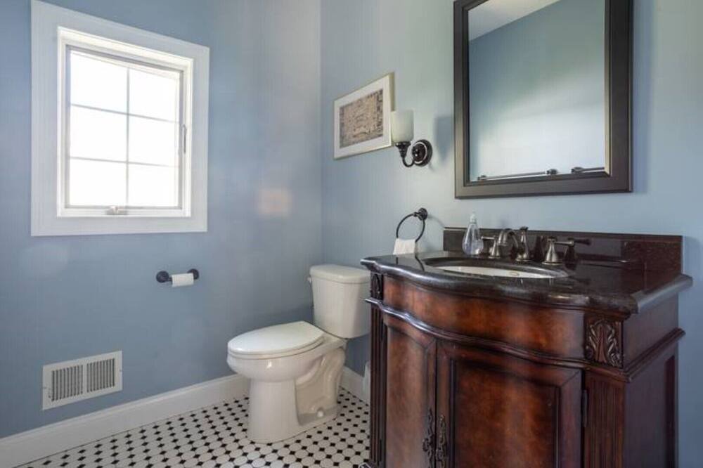 Photo of Bathroom in Town of Lloyd