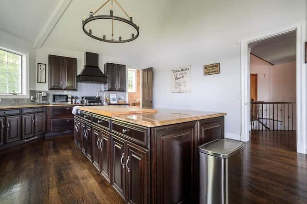 Photo of Kitchen in Town of Lloyd