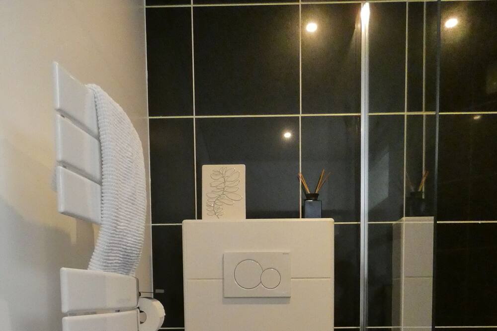 Photo of Bathroom in Publier