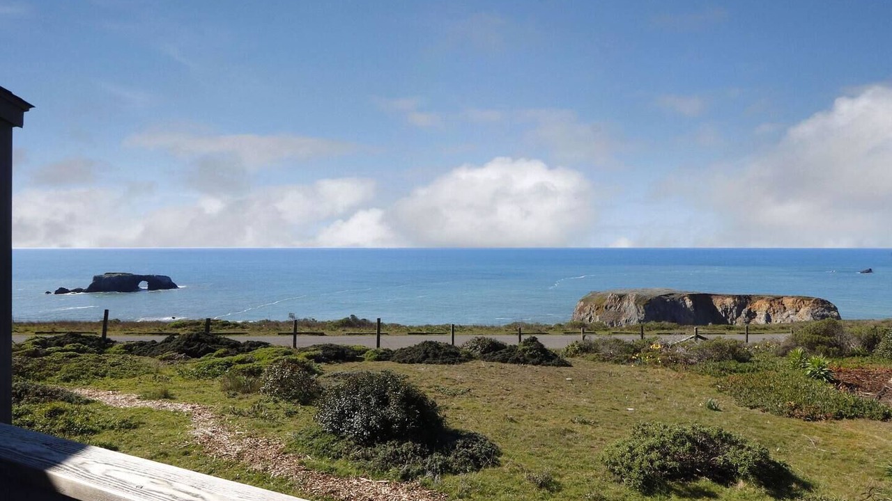 Photo of Others in Occidental