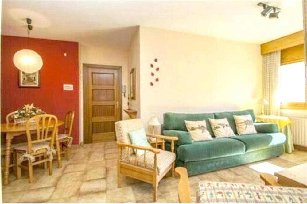 Photo of Livingroom in Incles