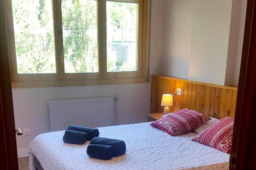 Photo of Bedroom in Incles