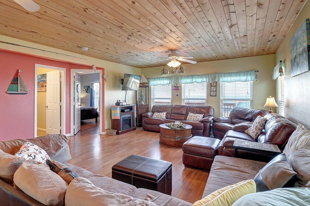 Photo of Livingroom in Taft